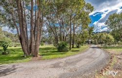 16 Swallow Lane, Chittering, WA 6084