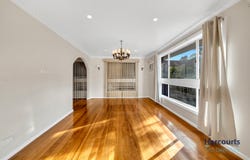 12 Kings Road, St Albans, Vic 3021