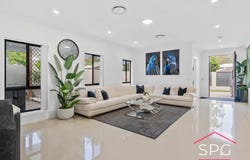 8 Foxwood Circuit, Wakerley, Qld 4154