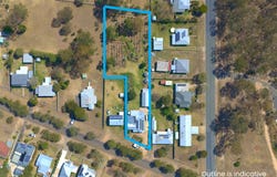 26 South Street, Crows Nest, Qld 4355