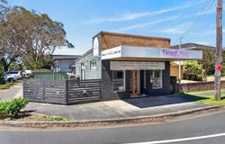 1/2 Mount Ettalong Road, Umina Beach, NSW 2257