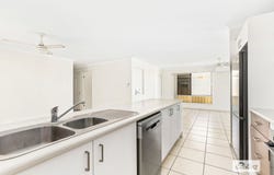 14 Scenic Drive, Emerald, Qld 4720