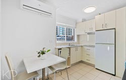 2/21-27 Markwell Avenue, Surfers Paradise, Qld 4217