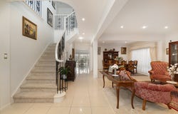 8 Chesterton Court, North Lakes, Qld 4509