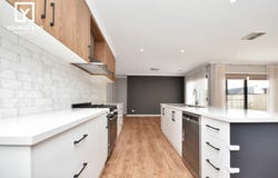 8 Learmonth Ave, Kialla, Vic 3631