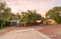 32 Canns Rd, Mount Nasura, WA 6112
