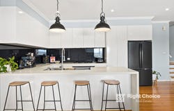 10 Foster Road, Flinders, NSW 2529
