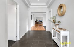6 Beacon Pl, Doreen, Vic 3754