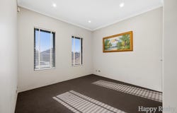 10 Kyle Way, Canning Vale, WA 6155