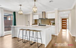 28 Oleander Parade, Mickleham, Vic 3064
