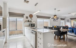 30 Bain Square, Forrestfield, WA 6058