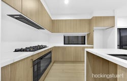 28 Foreshores Drive, Donnybrook, Vic 3064