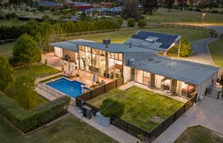 2 Dino Court, Junortoun, Vic 3551