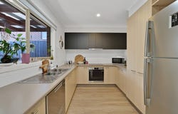 2/4 - 6 May Court, Garfield, Vic 3814