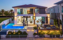 14 Royal Albert Crescent, Sovereign Islands, Qld 4216