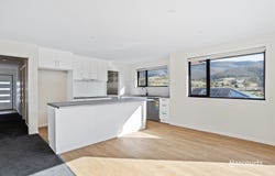 7 Fryett Drive, Claremont, Tas 7011