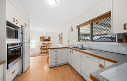 37 Van Dieman Crescent, Springwood, Qld 4127