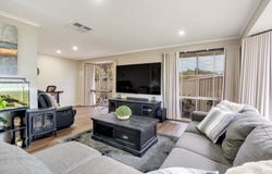 38 Farnborough Avenue, Craigieburn, Vic 3064