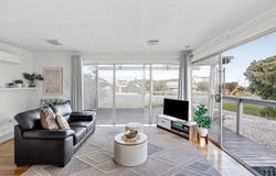 11 Great Ocean Road, Apollo Bay, Vic 3233