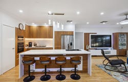 17 Octagon Gardens, Aveley, WA 6069
