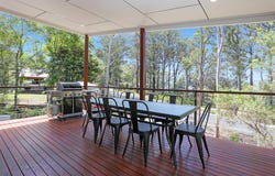 63 Cove  Boulevarde, North Arm Cove, NSW 2324