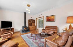 30 Whitegum Drive, Wheatsheaf, Vic 3461