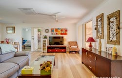50 Bowerbird Avenue, Eli Waters, Qld 4655
