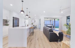 10 Honeybee Court, Avenell Heights, Qld 4670