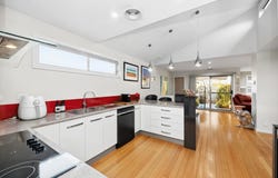 10A Hodgkinson Street, Kennington, Vic 3550