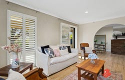 15 Harrison Road, Mount Richon, WA 6112