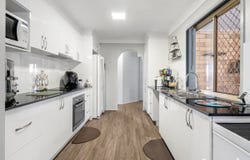10 Fairbairn Street, Marsden, Qld 4132