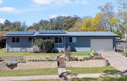64 Stuart Street, Mount Lofty, Qld 4350