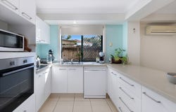 4/15 Gordon Street, Labrador, Qld 4215
