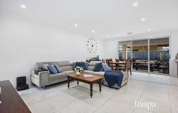 11 Ulmus Grove, Cockburn Central, WA 6164