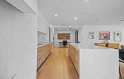 6/2 Philippine Parade, Palm Beach, Qld 4221