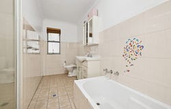 2/103 Highview Avenue, Greenacre, NSW 2190