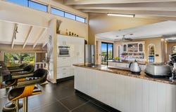 10 Giro Place, Ashmore, Qld 4214