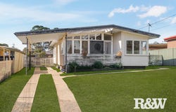 8 Hales Place, Blackett, NSW 2770
