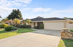 9 Templetonia Promenade, Halls Head, WA 6210