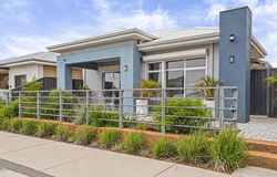 15 Banyoles Circuit, Champion Lakes, WA 6111