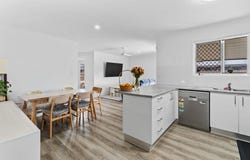 52 Girraween Way, Eli Waters, Qld 4655