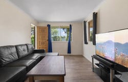 4 Bingara Street, Mount Lofty, Qld 4350