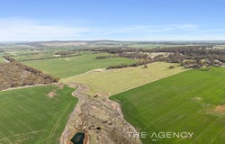 471 Doodenanning Road, Greenhills, WA 6302