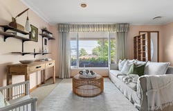 12 Deborah Avenue, Thirroul, NSW 2515