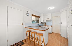 37 Van Dieman Crescent, Springwood, Qld 4127