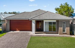 22 Jonas Circuit, Holmview, Qld 4207