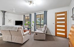 42 Quick Street, Long Gully, Vic 3550