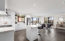 15 Colden Place, Highton, Vic 3216
