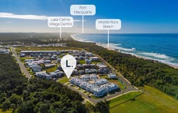 4 Foreshore Avenue, Lake Cathie, NSW 2445