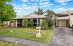 44 Trevally Crescent, Manly West, Qld 4179
